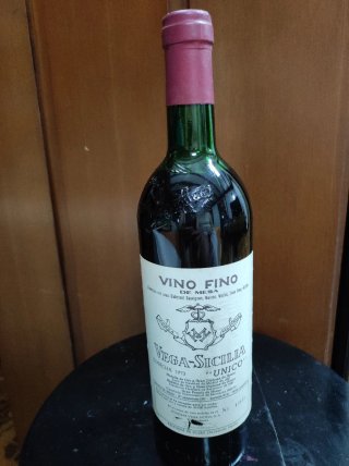 Botella vacía Vega Sicilia Único 1973