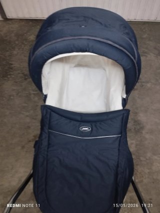 NEGOCIABLE Capazo y silla de bebé Jane