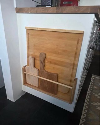 Estantería de madera o especiero