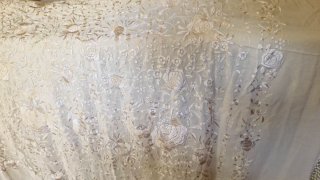 Manton Manila Beige Tostado Bordado Flores
