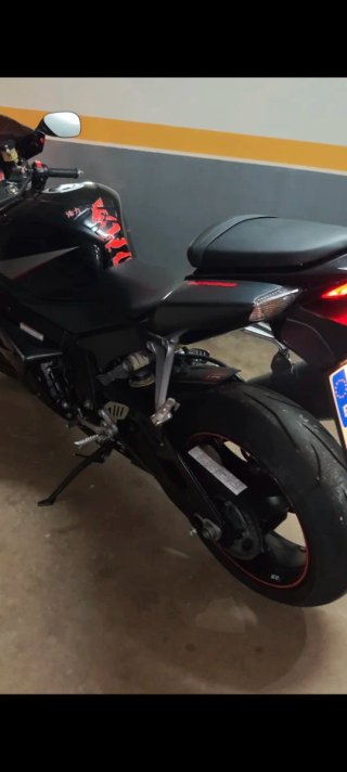Suzuki GSXR 1000 K6