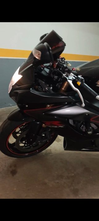 Suzuki GSXR 1000 K6