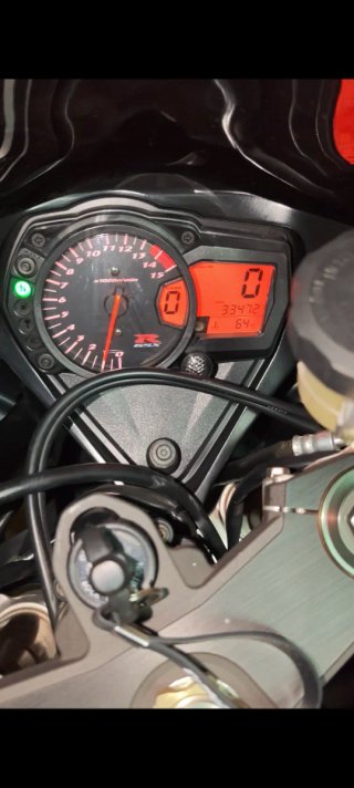 Suzuki GSXR 1000 K6