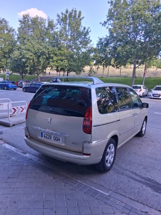 Peugeot 807 2008