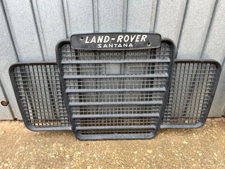 2 Rejillas Delanteras Land Rover Santana