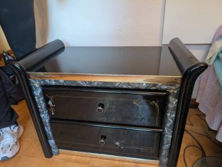 Conjunto Dormitorio: Armario, mesillas y comoda