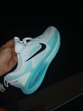 Nike Vomero 18 Talla 43 .Error de talla  regalo