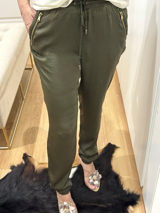 Pantalones bombachos verde oliva con cremalleras