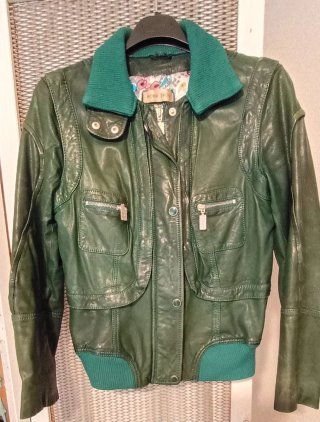 Chaqueta de piel vintage verde