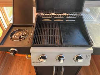 Barbacoa de gas y cocina exterior