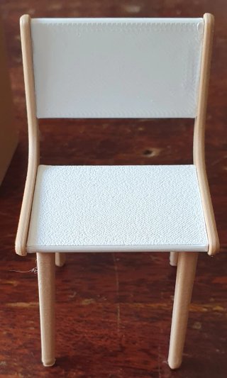 Muebles Dollhouse: Escritorio, Estantería y Silla