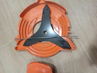 Protector Stihl + disco desbrozadora tres puntas