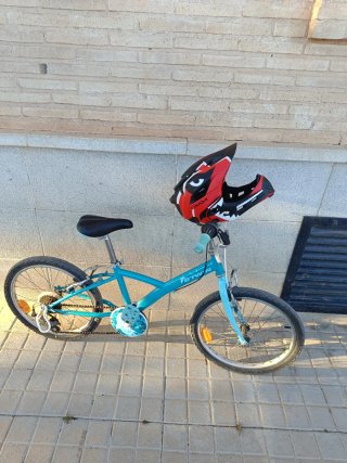Bicicleta infantil 6-9 años + casco