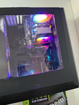 PC Gaming con luces RGB