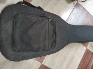 Estuche Rígido Guitarra Grande Negro