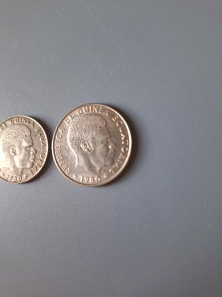 LOTE 2 MONEDAS GUINEA ECUATORIAL 1980