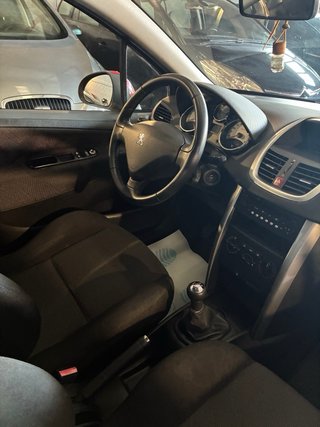 Peugeot 207 2007