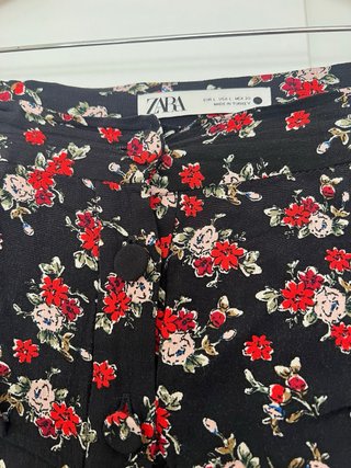 Falda Zara volantes estampado floral L