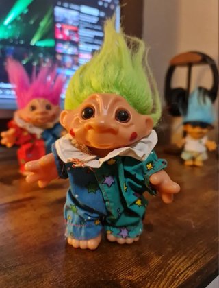 Vari pupazzi Trolls