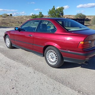 BMW Serie 3 318 is (E36)