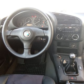 BMW Serie 3 318 is (E36)