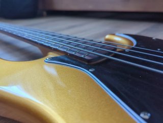 Bajo Jet Guitars JJB-300 Muy mejorado.