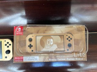 Nintendo Switch Lite Edición Hyrule Dorada