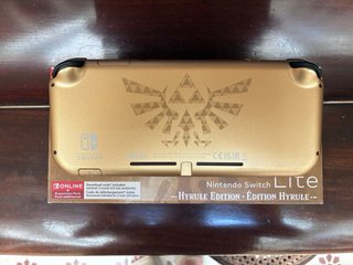 Nintendo Switch Lite Edición Hyrule Dorada