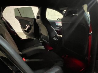 Mercedes-Benz CLA 45 amg 421cv  2020