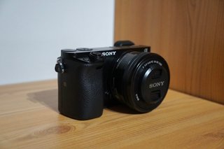 Cámara Sony A6000 + Lente 16-50mm