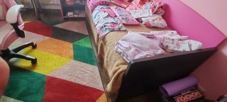 Cama y escritorio juvenil