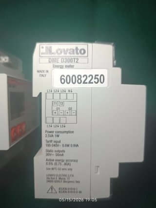 2x Medidores Energía Digital Lovato DME D300 T2