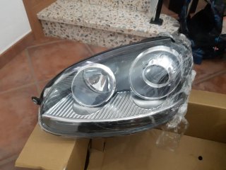 Faro delantero golf V