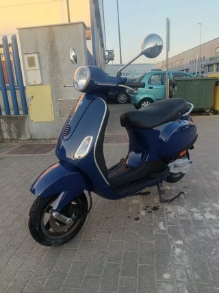 Piaggio Vespa LX50 Azul