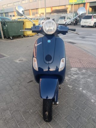 Piaggio Vespa LX50 Azul