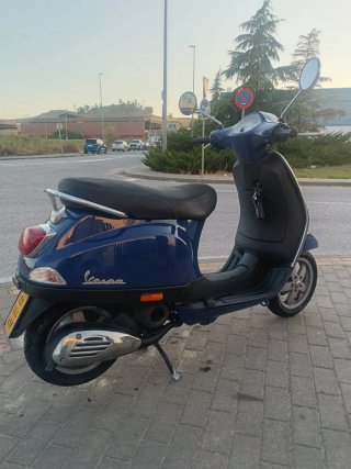 Piaggio Vespa LX50 Azul