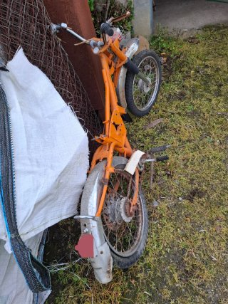Moped Antiguo Naranja