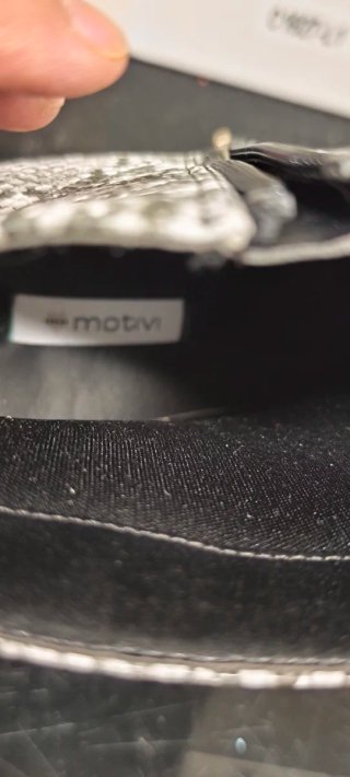 Botines de tacón con estampado de serpiente