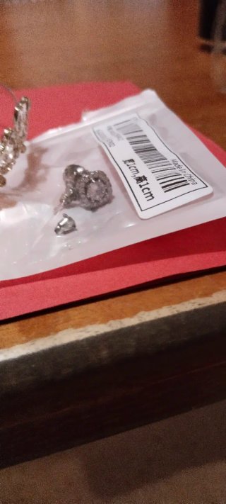 Corona y Pendientes Circonitas