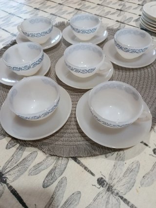 Set Arcopal 8 Tazze e Piatti Vintage