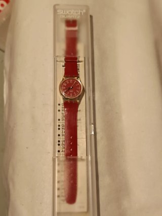 Swatch Lady Vintage LK128 Rouge Red NOS Full Set