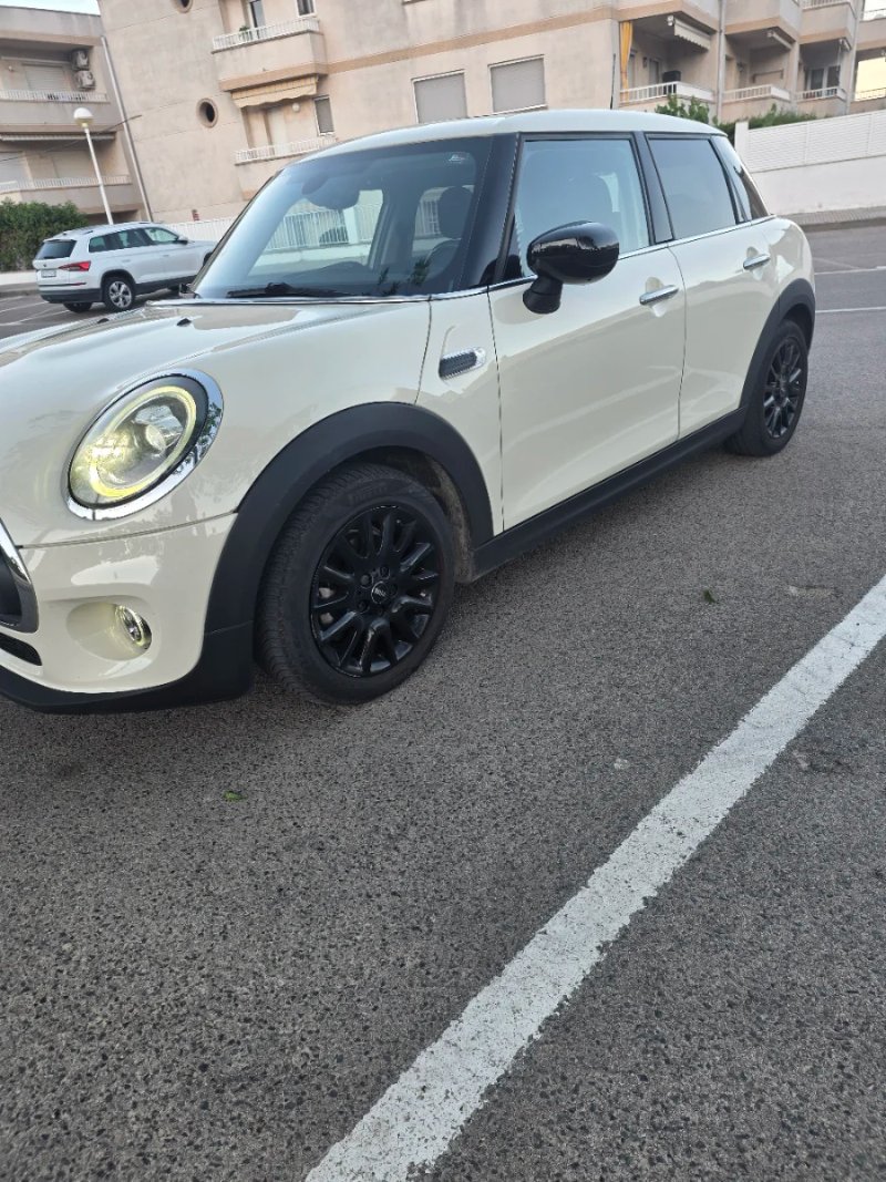 MINI Mini 2019 - foto 1