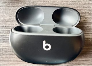 Beats Studio Buds - Cancelación Ruido