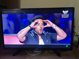 Televisor Engel pequeño negro