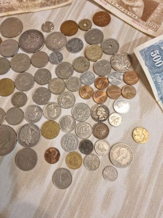 Colección de billetes y pesetas antiguas