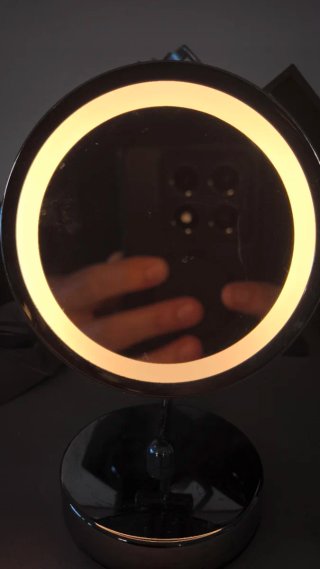 Espejo de maquillaje con luz LED