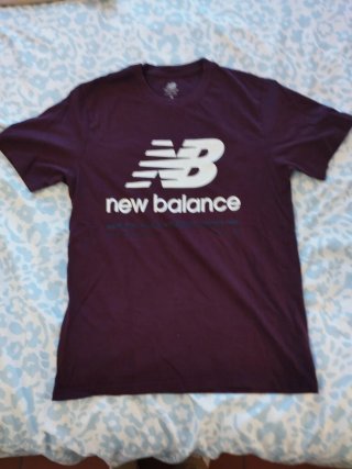 Camiseta New Balance Morada hombre
