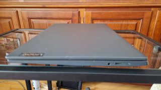Portátil Lenovo V15-ADA Ryzen 3 3020E