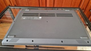 Portátil Lenovo V15-ADA Ryzen 3 3020E