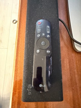 Barra de Sonido LG Negra con 300W de potencia